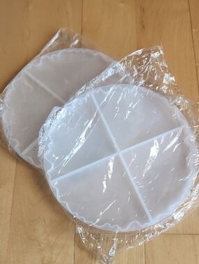 LAST CHANCE Large Agate Geode Round Silicone Resin Coaster Molds 4 Sections